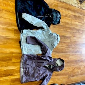 1,2, all 3 Wind Breakers! Columbia and North Faces